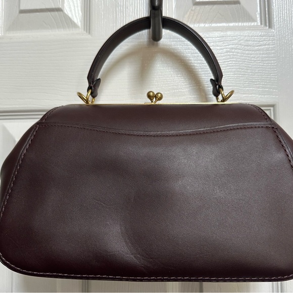 Coach 1941 Kisslock frame bag in oxblood - Picture 5 of 13